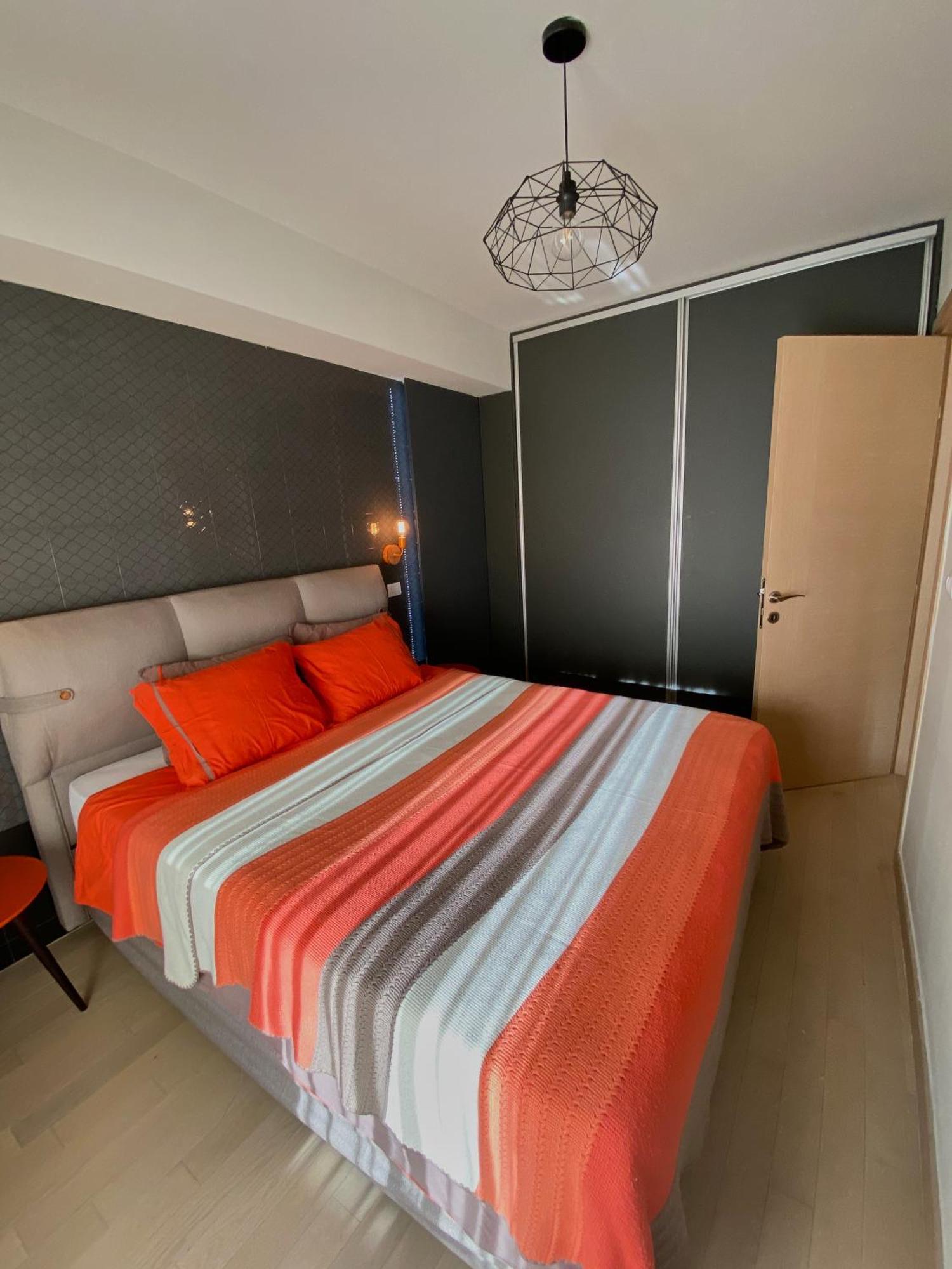 Stylish Apartment, Skopje Centre - Private Parking - Panoramic Views Exterior foto
